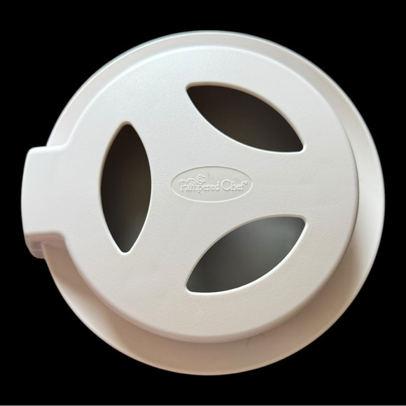 Pampered Chef Close and Cut - Picture 3 of 4